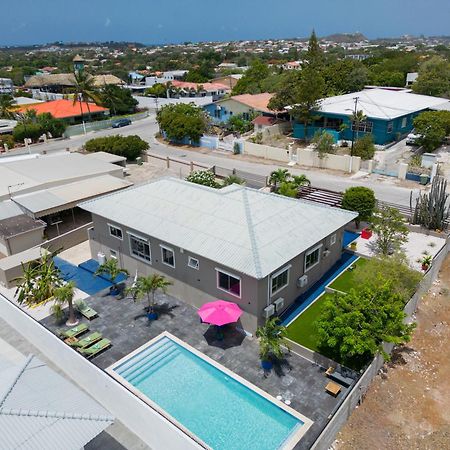 Вилла Familiewoning Met Prive Zwembad Виллемстад Экстерьер фото