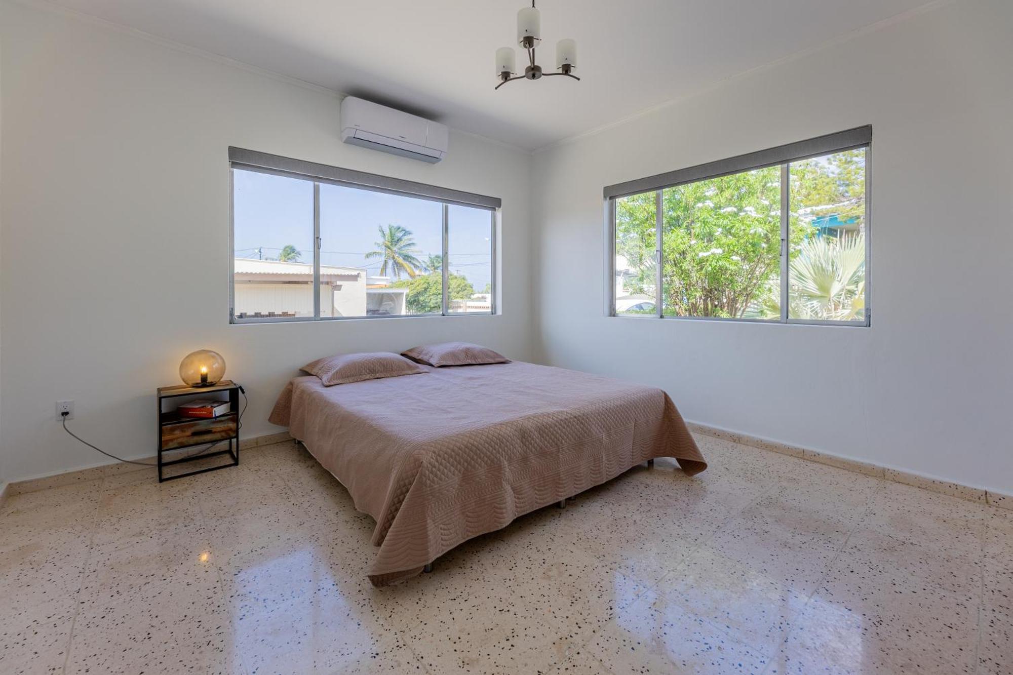 Вилла Familiewoning Met Prive Zwembad Виллемстад Экстерьер фото